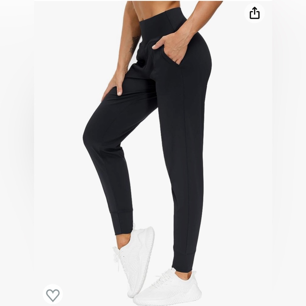 The gym people, women’s joggers, size, medium, black
